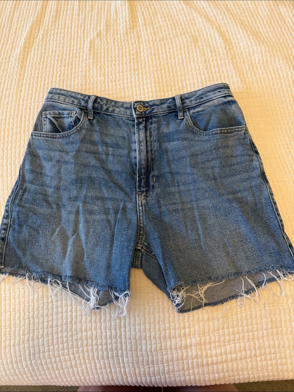 Hollister Ultra High Rise 90s Vintage Straight